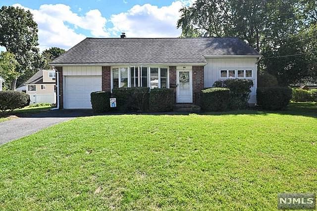 1st image of 258 Greve Dr