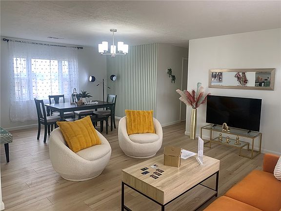 3rd image of 1893 Hayden Rd