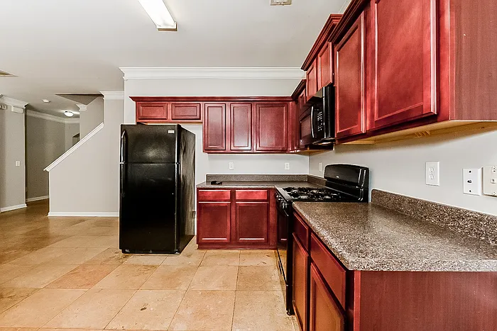 1630 Yukon Ct — Photo 6