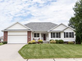 120 Erusha Dr NE, Walford, IA