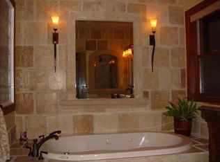 1131 Oak Hill Rd, Lafayette, CA 94549