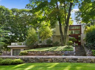 61 Banksville Rd, Armonk, NY 10504