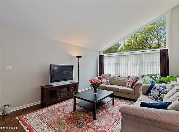 3rd image of 1333 Arbor Ave