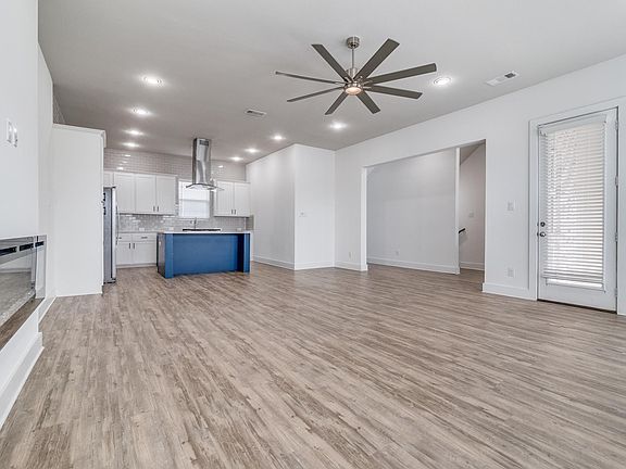 4th image of 2633 La Altura Ln