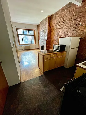 Rented by Fairbank Properties LLC | media 9