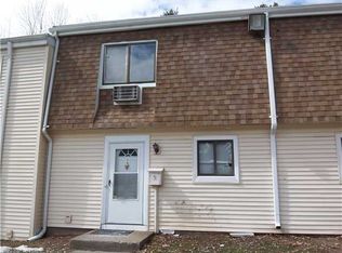 5 Sutton Pl, Bloomfield, CT 06002
