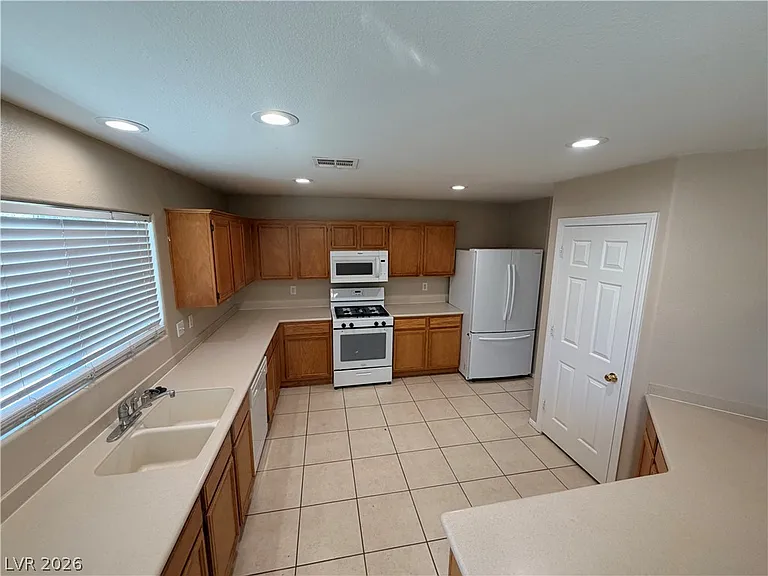 3528 Laguna Veneta Ave — Photo 18