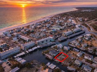 110 N 38th St, Mexico Beach, FL 32456