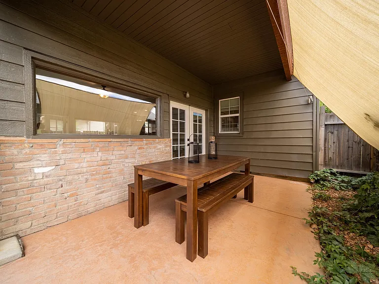 1346 Rood Ave — Photo 24