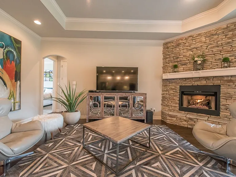 2616 Point River Cv — Photo 4