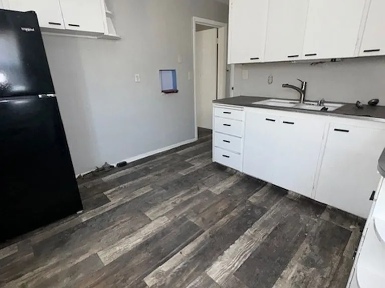 421 1/2 N Nesmith Ave — Photo 3