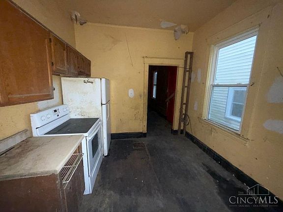 4th image of 1971 Kentucky Ave