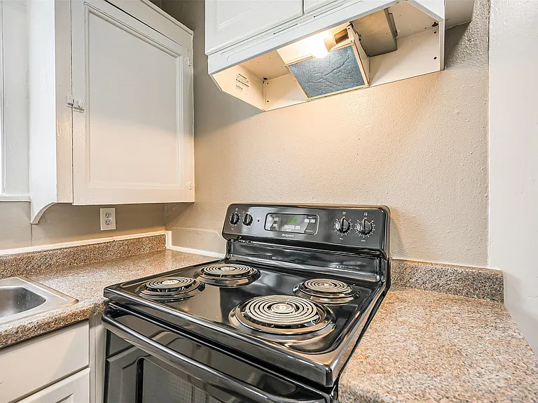 216 Redan St #5 — Photo 15