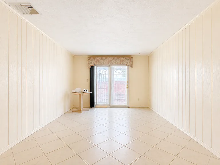 209 Paulding Ave #1 — Photo 8