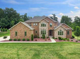 3696 Polo Blvd, Poland, OH 44514