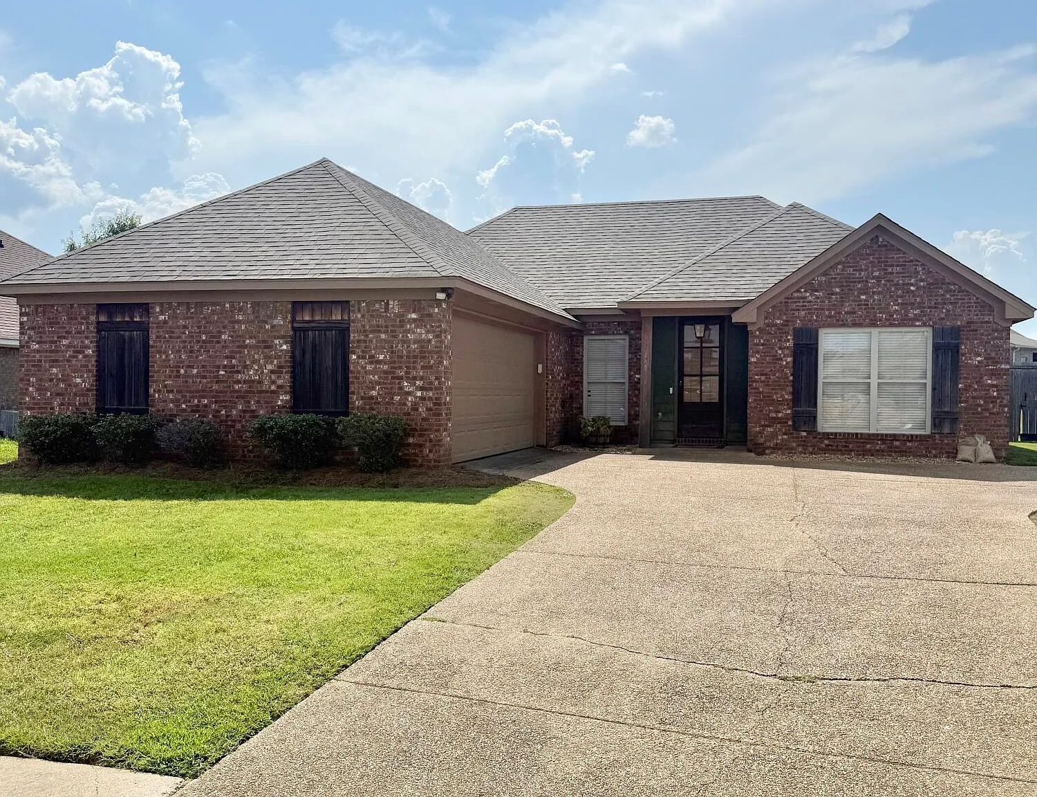 3 bed, 2.0 bath, 1488 sqft, $2,495 — Photo 1