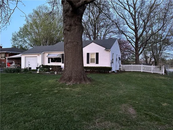918 S Business Highway 13, Lexington, MO 64067