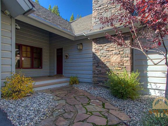 3rd image of 65 Nordic Ln