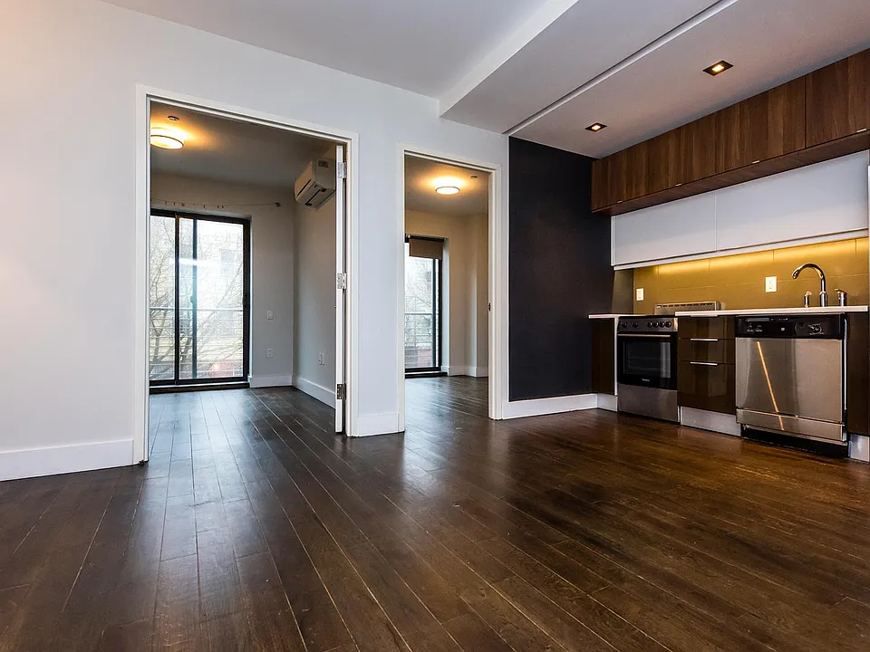 146 Meserole St #4K