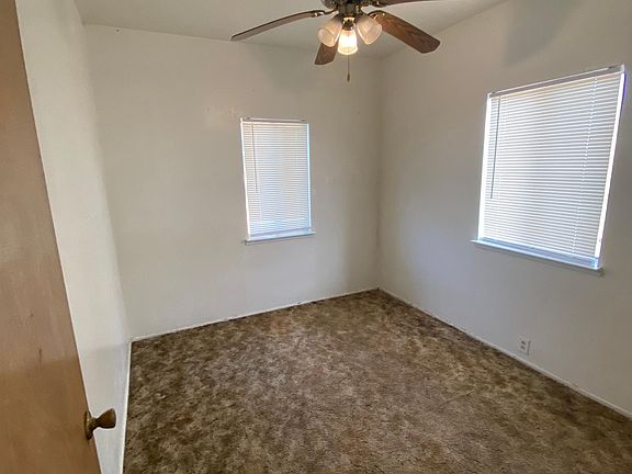 5th image of 23611 Excelsior Ave