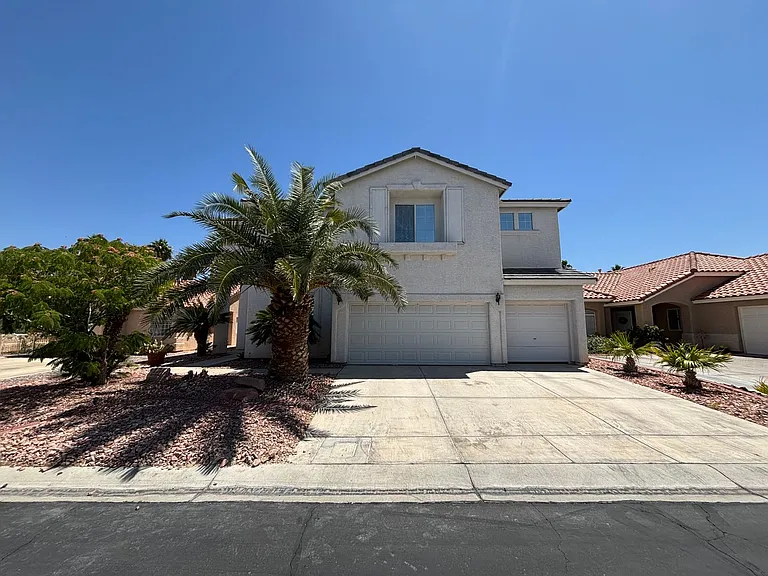 8207 Vista Colorado St — Photo 2