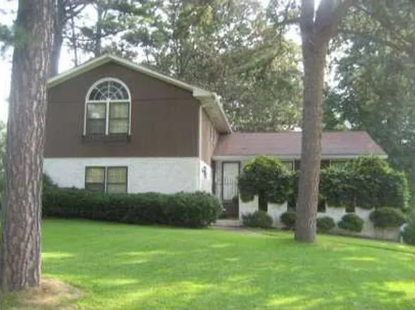 4141 Springlake Cir, Buford, GA 30519