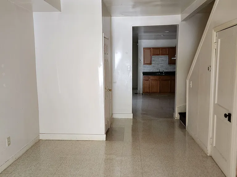140 S Penn St — Photo 11