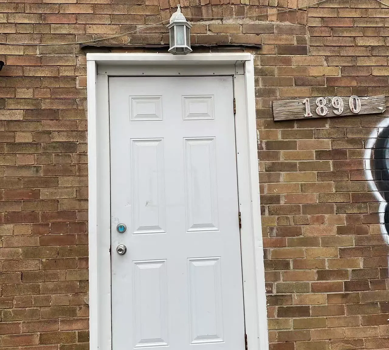 2 bed, $2,000 — Photo 2