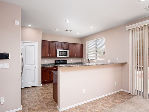 5th image of 7576 Clifton Gardens St