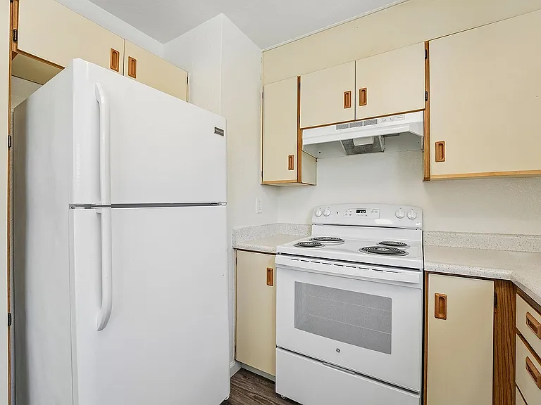 25-web-or-mls-403-425 Junction Ave 109A-S1807-023