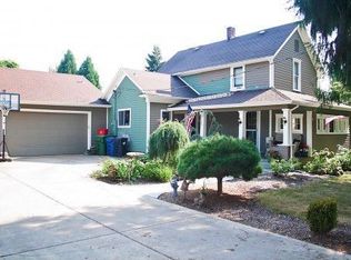 3390 7th St, Hubbard, OR 97032