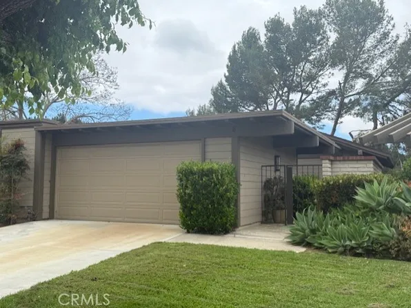 8 Lago Sud #4, Irvine, CA 92612