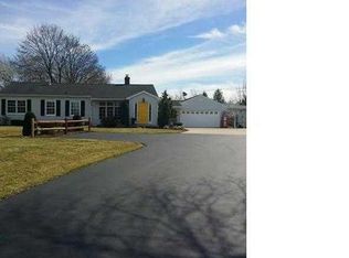 908 Lockport Rd, Youngstown, NY 14174