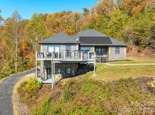 21 Flicker Trl, Weaverville, NC 28787