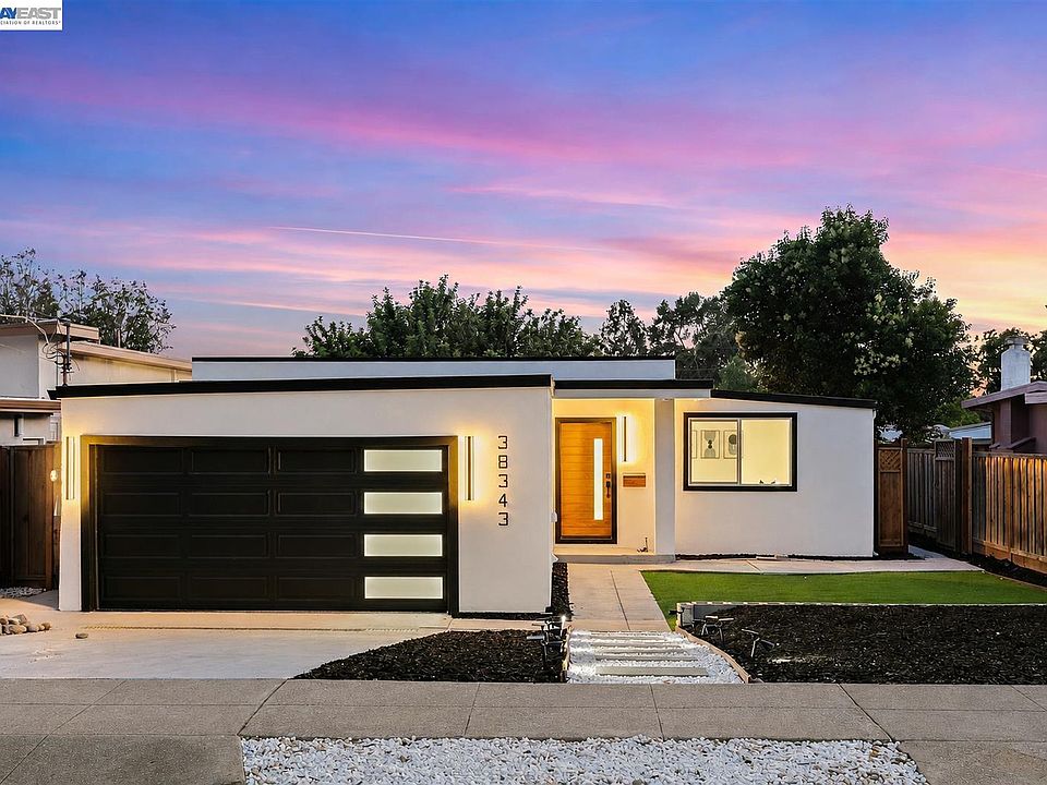 1st image of 38343 Canyon Heights Dr