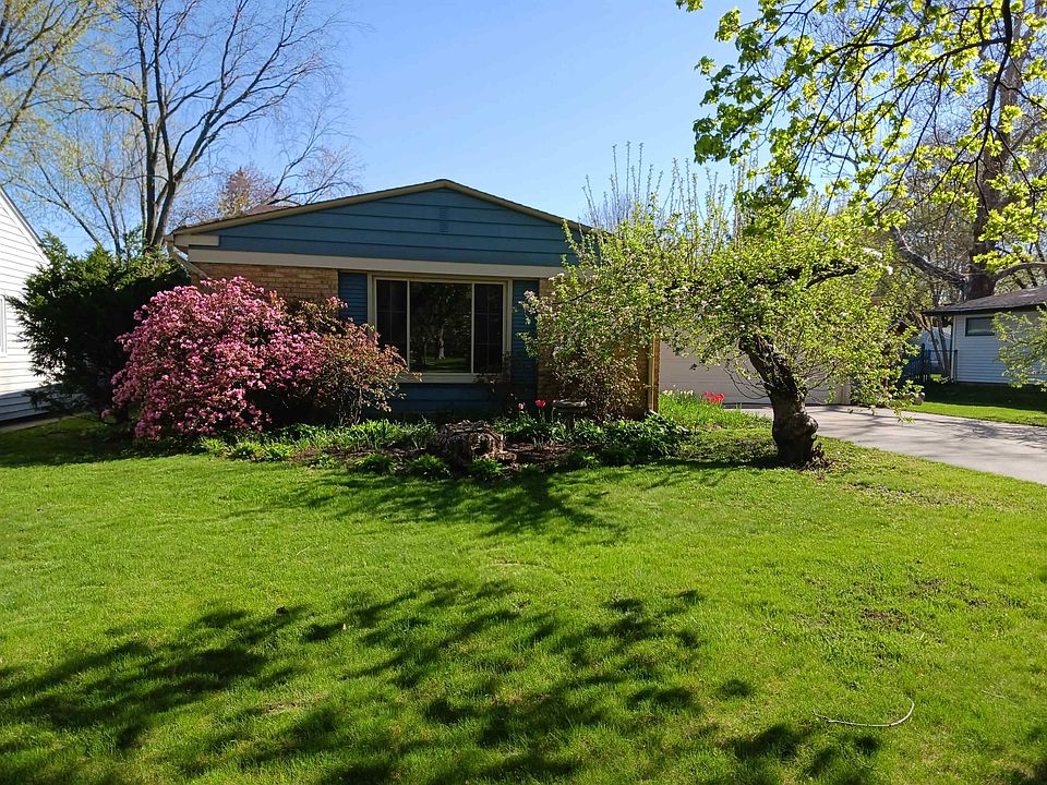 4819 Highcrest Rd, Rockford, IL 61107 Zillow