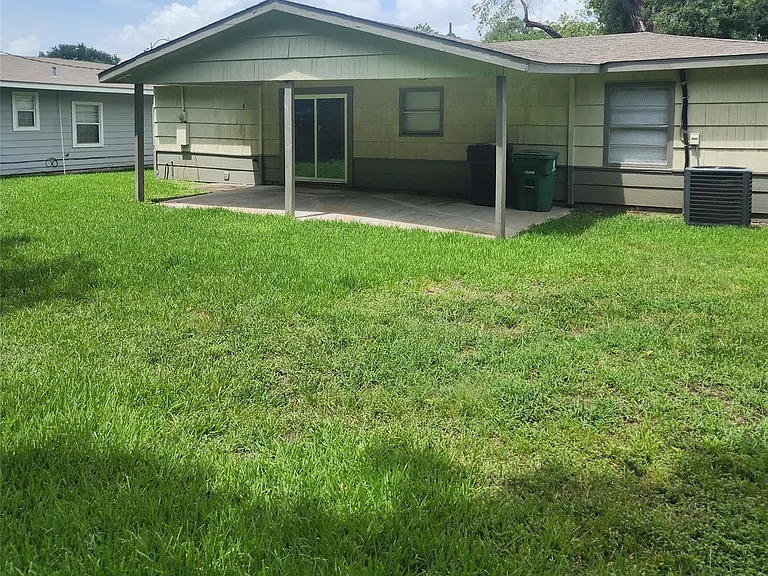 5244 Enyart St — Photo 18