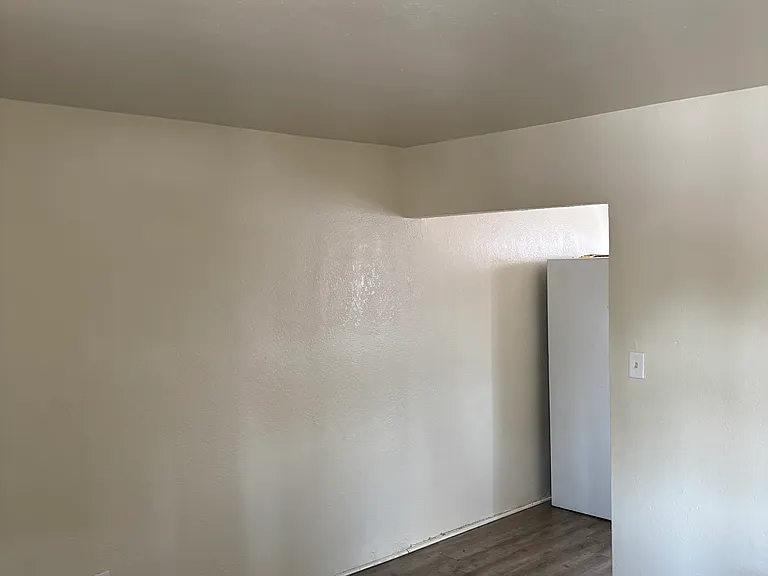 1443 N Wall Ave — Photo 6