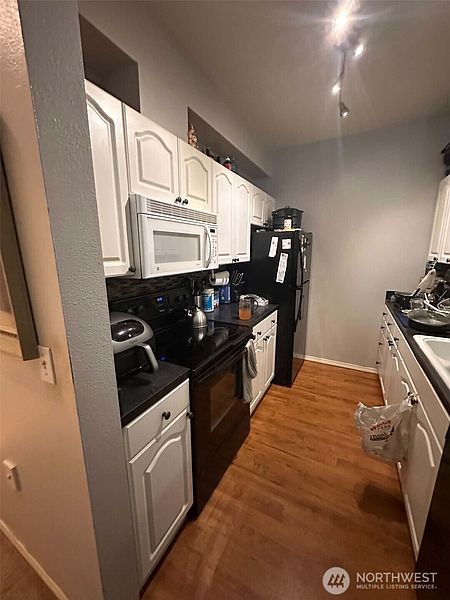 5th image of 801 Rainier Avenue N #E326