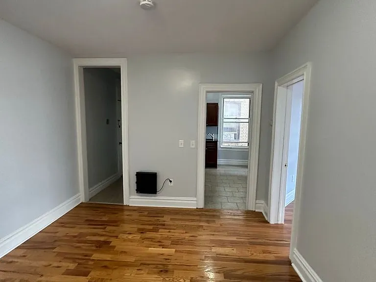 4536 Park Ave — Photo 6
