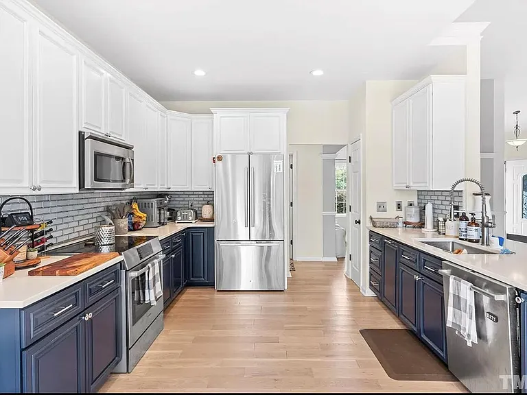 621 Three Meadows Rd — Photo 3