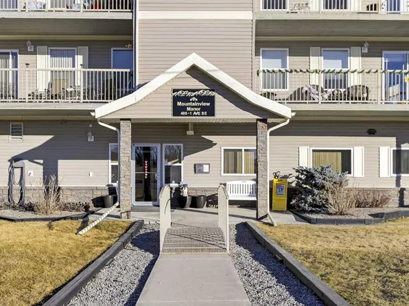 400 S 1st Ave SE #302, Diamond Valley, AB T0L 0H0