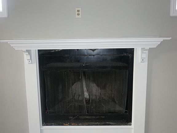 5th image of 906 Pembrook Dr