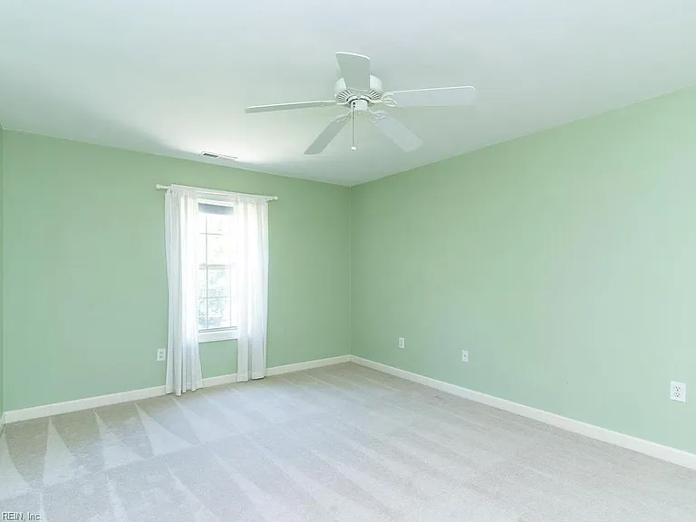 138 Greengable Way — Photo 39