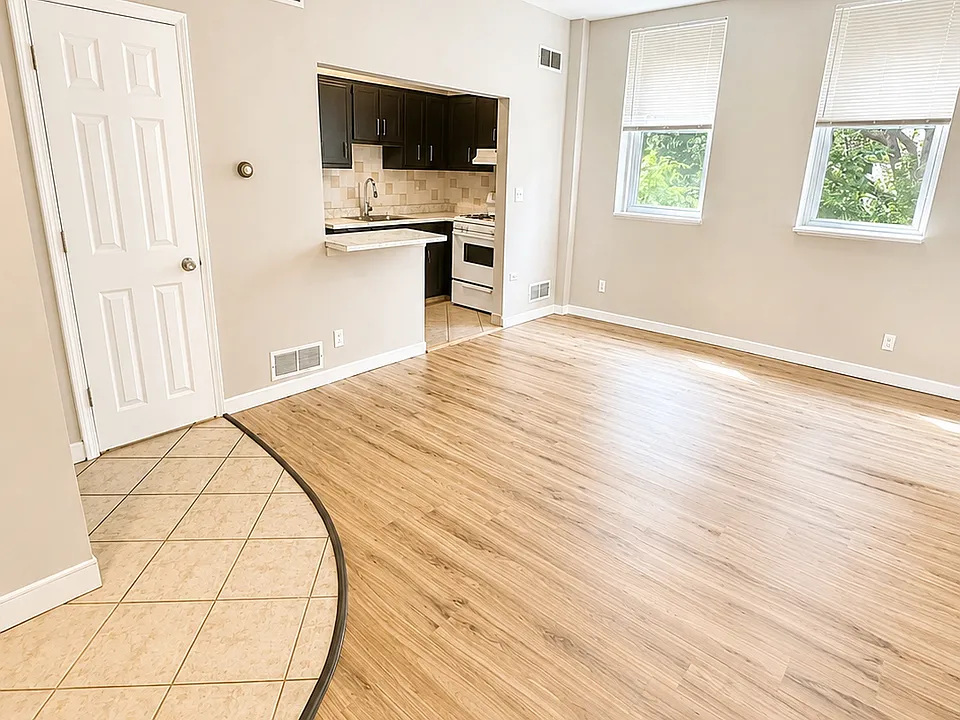 321 Ella St #5