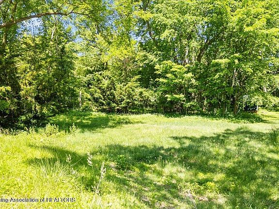 3rd image of 201 Ridge Rd