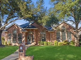 6724 Castle Creek Dr, Fort Worth, TX 76132