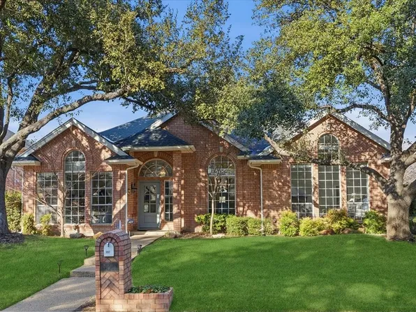 6724 Castle Creek Dr, Fort Worth, TX 76132