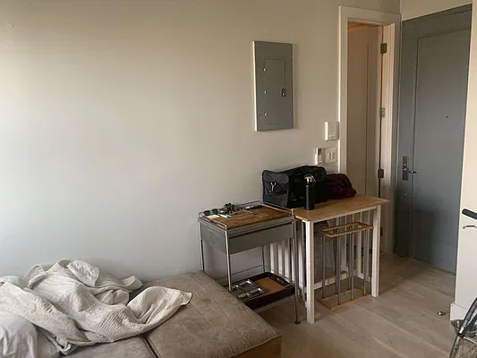 Rented by Nooklyn NYC LLC | media 11