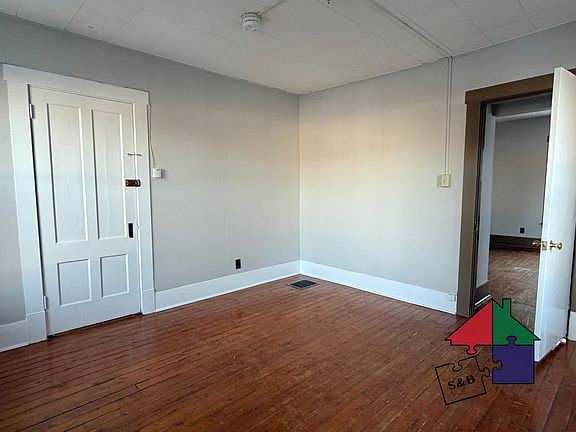 2nd image of 125 River St #2